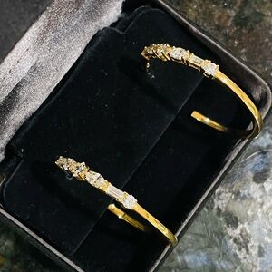 Milor Elegant Gold and Diamond Women's Hoop Earrings